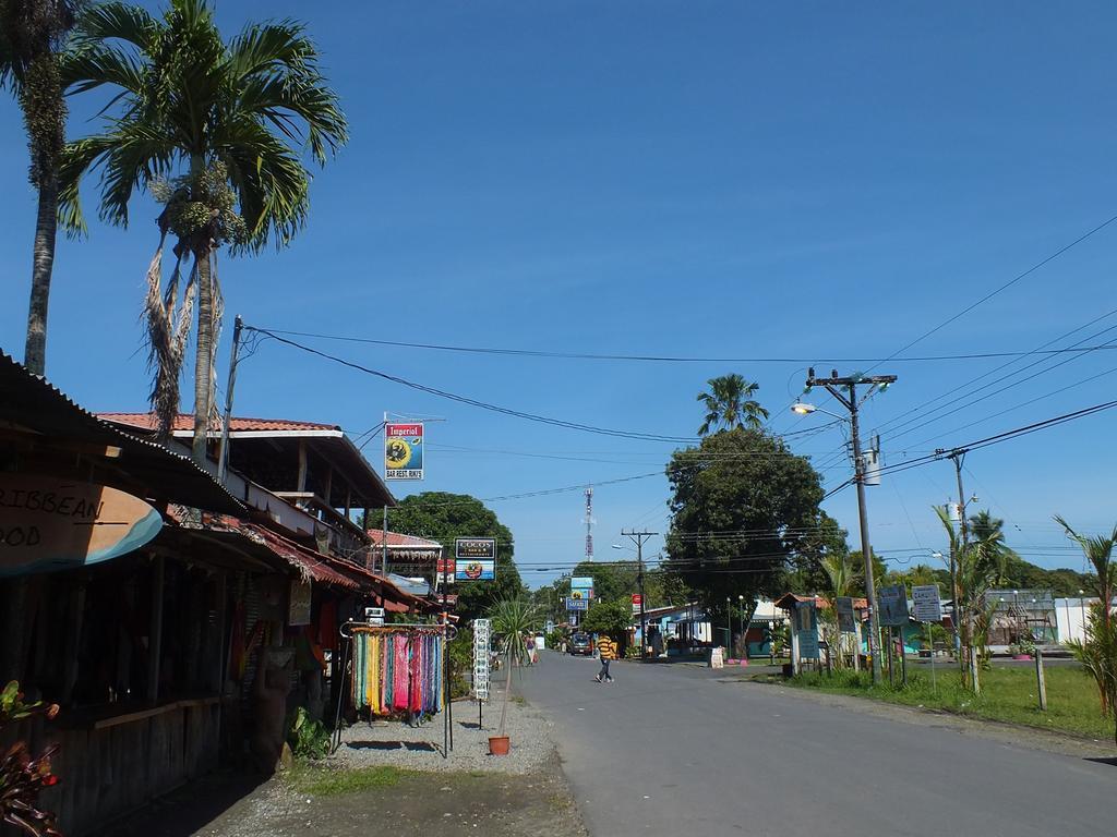 Cabinas Caribe Luna Cahuita Dış mekan fotoğraf